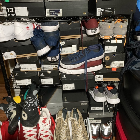 Over 200 pairs of my personal shoe collection - Picture 2 of 15